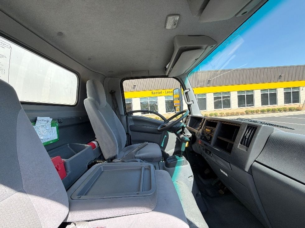Light Duty Box Truck-Light and Medium Duty Trucks-Isuzu-2021-NPR EFI-Cranbury-NJ-95,796\n\t\tmiles-$ 39,000 - Image 22