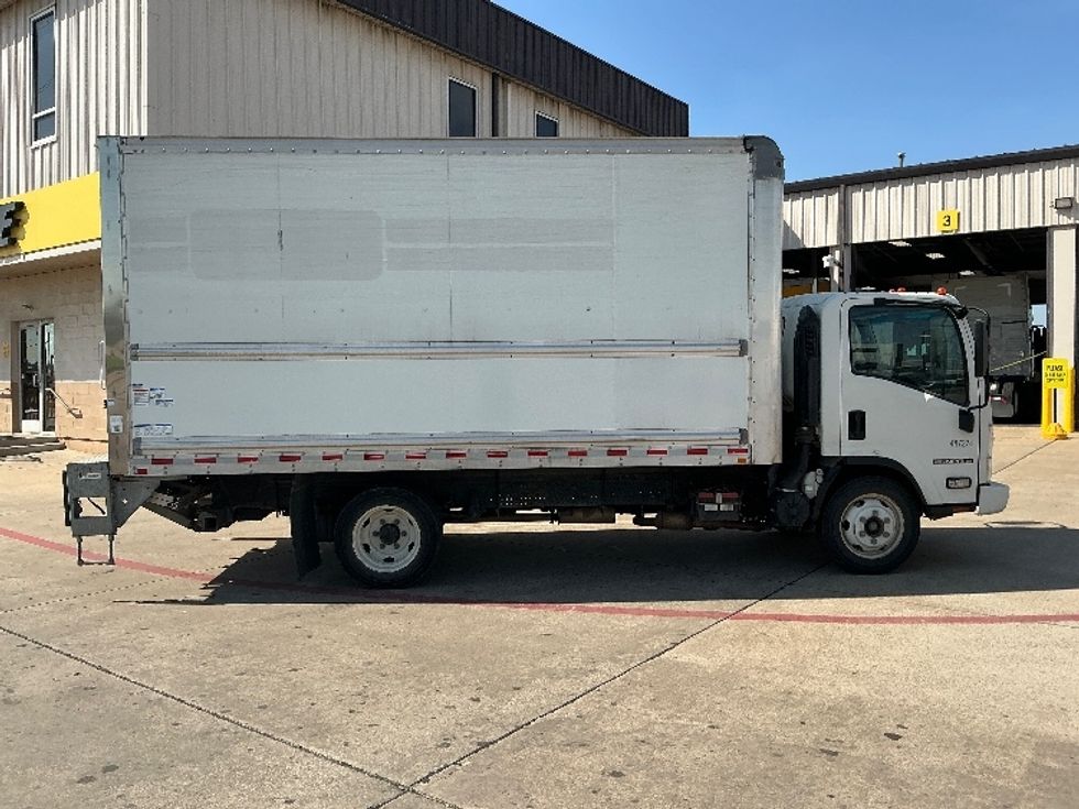 Light Duty Box Truck-Light and Medium Duty Trucks-Isuzu-2021-NPR EFI-Dallas-TX-66,624\n\t\tmiles-$ 44,500 - Image 15