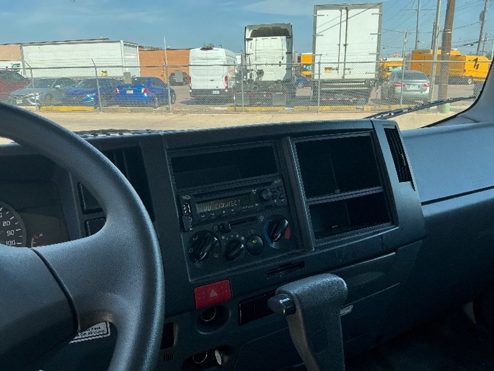 Light Duty Box Truck-Light and Medium Duty Trucks-Isuzu-2021-NPR EFI-Dallas-TX-66,624\n\t\tmiles-$ 44,500 - Image 18