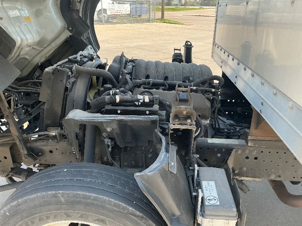 Light Duty Box Truck-Light and Medium Duty Trucks-Isuzu-2021-NPR EFI-Dallas-TX-66,624\n\t\tmiles-$ 44,500 - Image 24