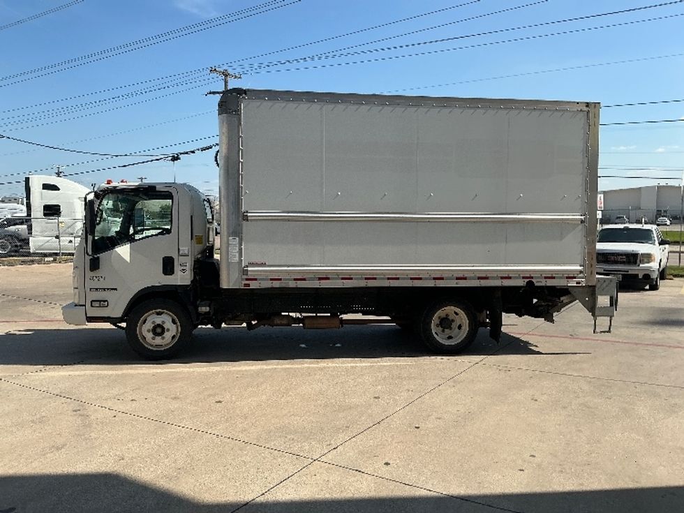 Light Duty Box Truck-Light and Medium Duty Trucks-Isuzu-2021-NPR EFI-Dallas-TX-66,624\n\t\tmiles-$ 44,500 - Image 4
