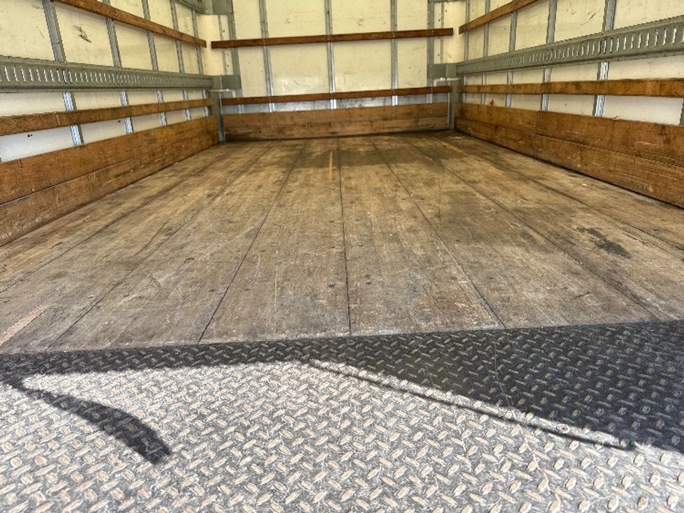 Light Duty Box Truck-Light and Medium Duty Trucks-Isuzu-2021-NPR EFI-Dallas-TX-88,535\n\t\tmiles-$ 40,750 - Image 10