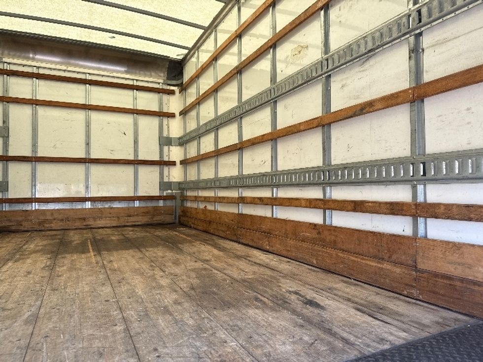 Light Duty Box Truck-Light and Medium Duty Trucks-Isuzu-2021-NPR EFI-Dallas-TX-88,535\n\t\tmiles-$ 40,750 - Image 12