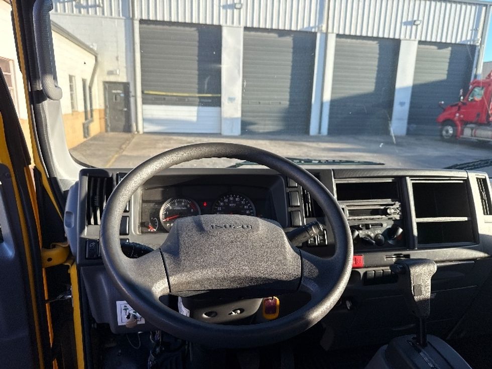 Light Duty Box Truck-Light and Medium Duty Trucks-Isuzu-2021-NPR EFI-Dallas-TX-88,535\n\t\tmiles-$ 40,750 - Image 17