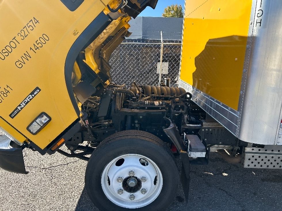 Light Duty Box Truck-Light and Medium Duty Trucks-Isuzu-2021-NPR EFI-Dalton-GA-106,957\n\t\tmiles-$ 37,250 - Image 24