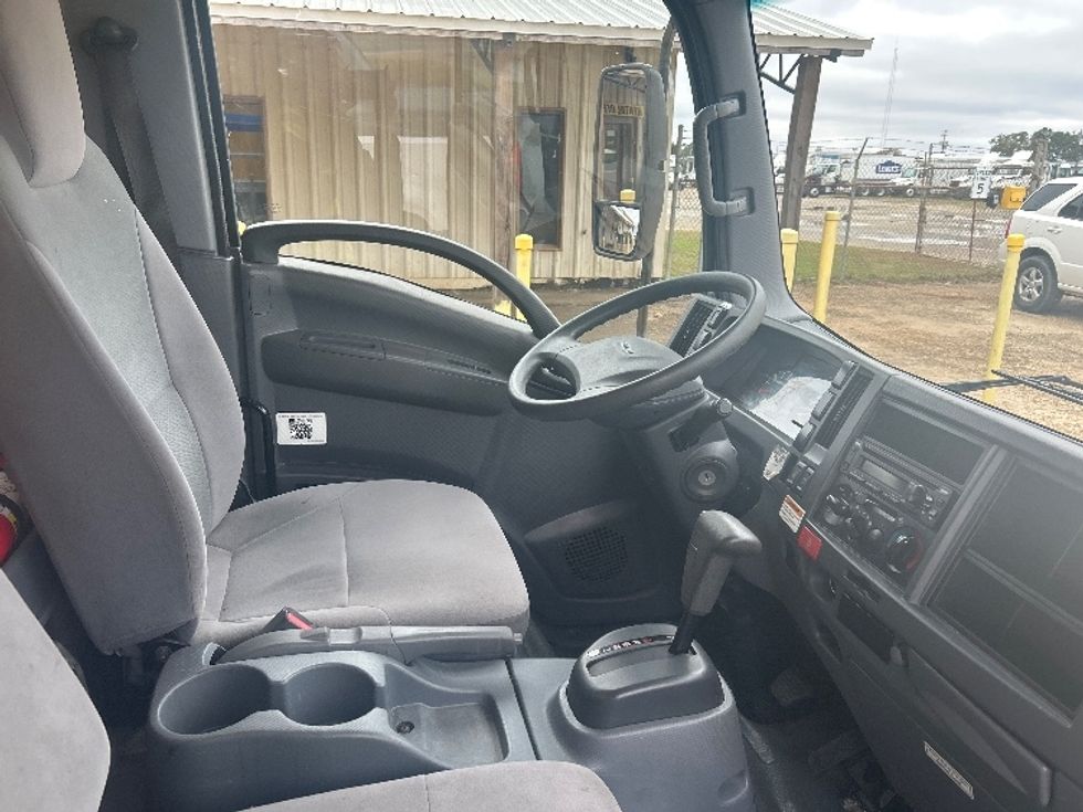 Light Duty Box Truck-Light and Medium Duty Trucks-Isuzu-2021-NPR EFI-Dothan-AL-113,477\n\t\tmiles-$ 35,250 - Image 22