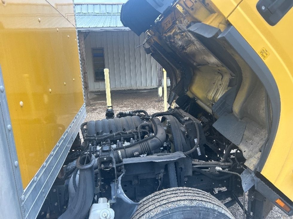 Light Duty Box Truck-Light and Medium Duty Trucks-Isuzu-2021-NPR EFI-Dothan-AL-113,477\n\t\tmiles-$ 35,250 - Image 23