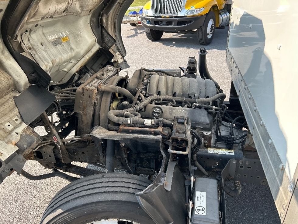 Light Duty Box Truck-Light and Medium Duty Trucks-Isuzu-2021-NPR EFI-Duncansville-PA-139,040\n\t\tmiles-$ 35,000 - Image 23