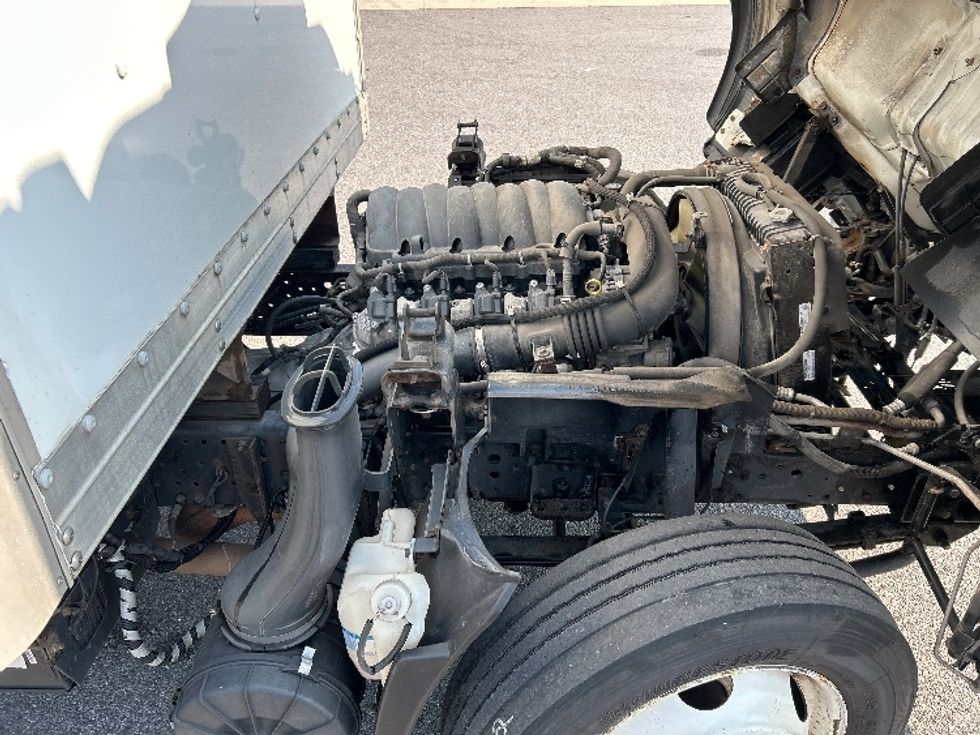 Light Duty Box Truck-Light and Medium Duty Trucks-Isuzu-2021-NPR EFI-Duncansville-PA-139,040\n\t\tmiles-$ 35,000 - Image 24