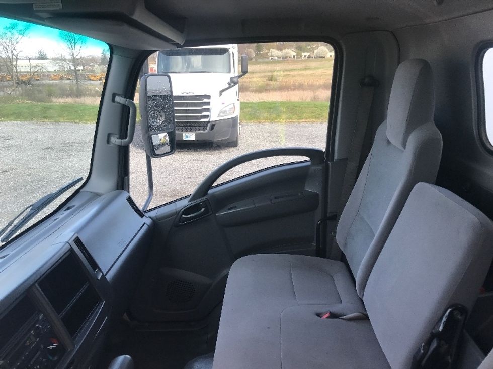 Light Duty Box Truck-Light and Medium Duty Trucks-Isuzu-2021-NPR EFI-Duncansville-PA-88,224\n\t\tmiles-$ 44,750 - Image 18