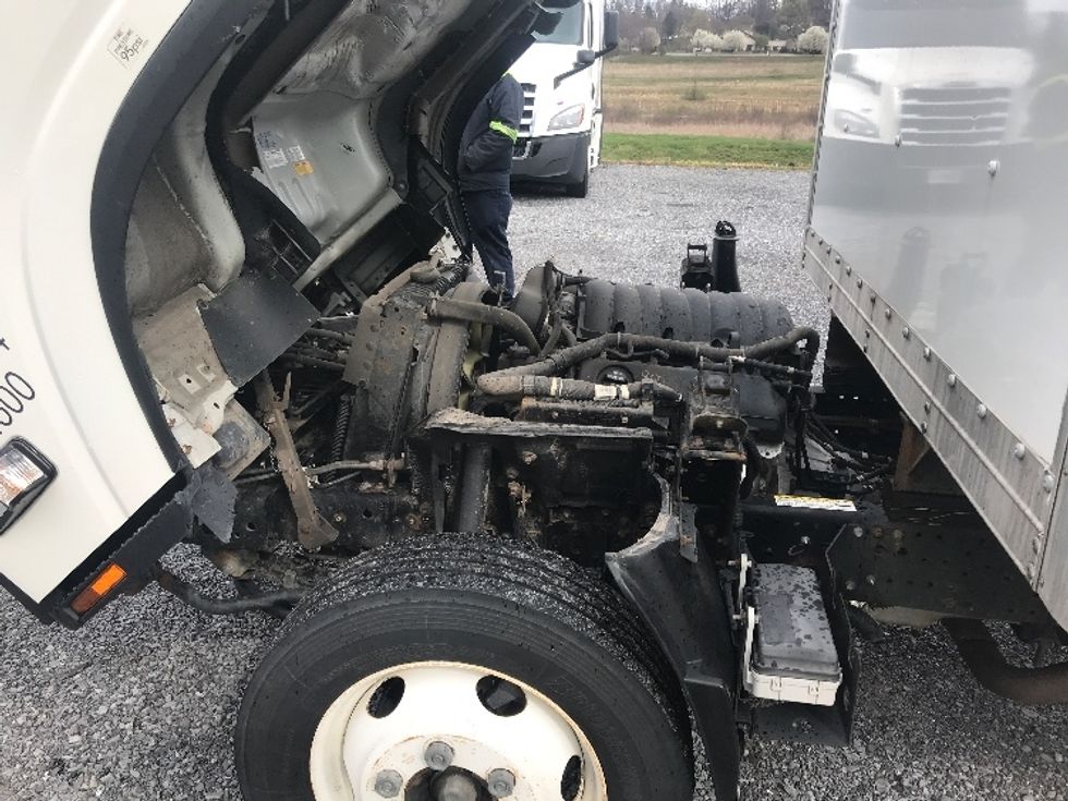 Light Duty Box Truck-Light and Medium Duty Trucks-Isuzu-2021-NPR EFI-Duncansville-PA-88,224\n\t\tmiles-$ 44,750 - Image 24