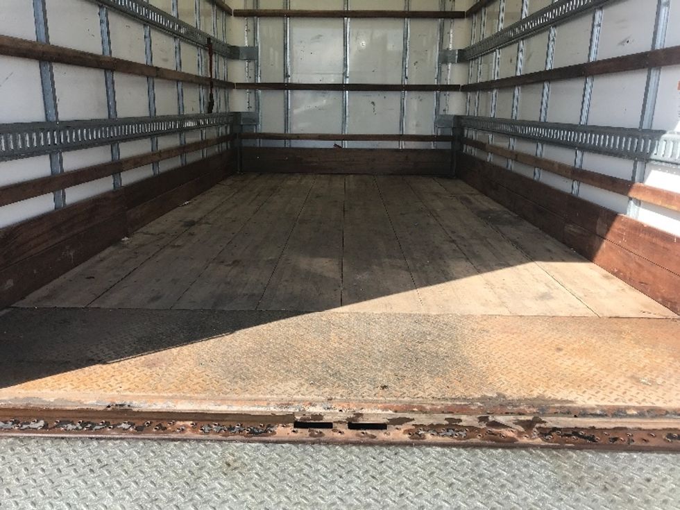 Light Duty Box Truck-Light and Medium Duty Trucks-Isuzu-2021-NPR EFI-Duncansville-PA-88,224\n\t\tmiles-$ 44,750 - Image 9