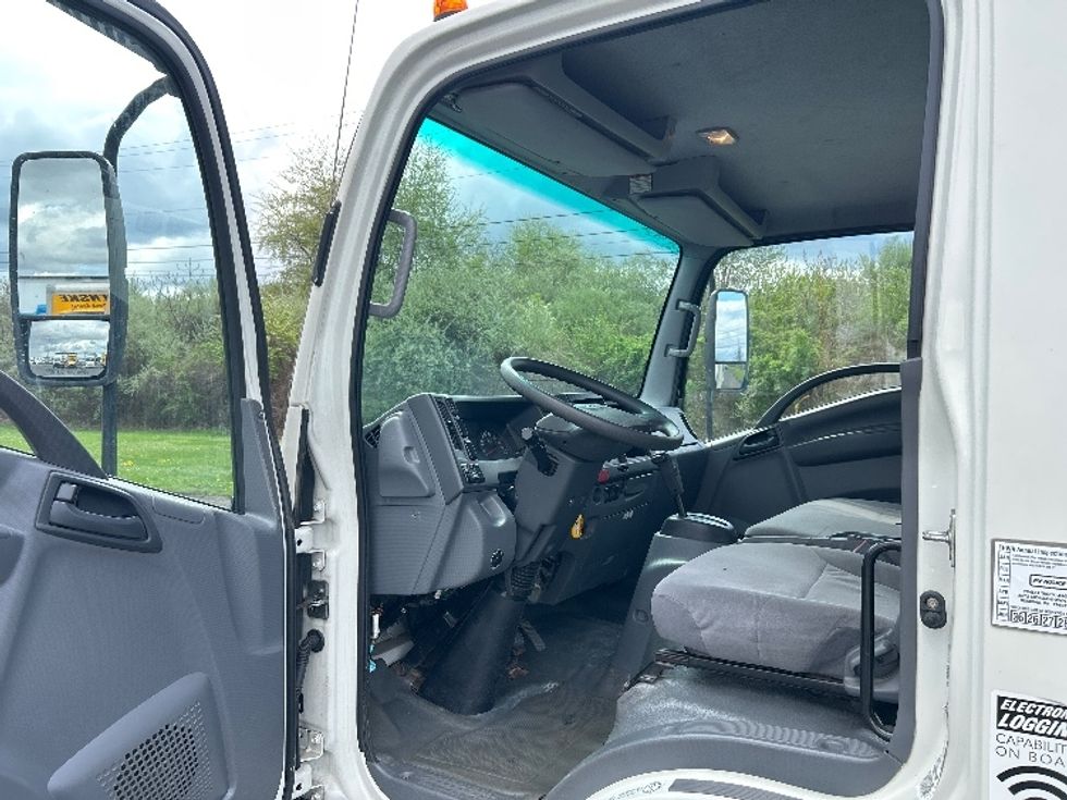 Light Duty Box Truck-Light and Medium Duty Trucks-Isuzu-2021-NPR EFI-Duncansville-PA-95,010\n\t\tmiles-$ 45,000 - Image 16