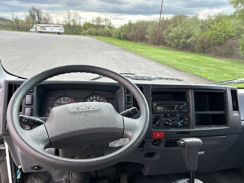 Light Duty Box Truck-Light and Medium Duty Trucks-Isuzu-2021-NPR EFI-Duncansville-PA-95,010\n\t\tmiles-$ 45,000 - Image 18