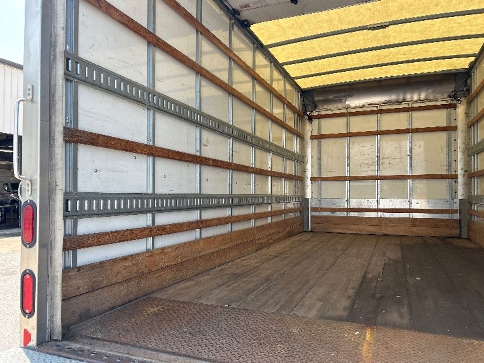 Light Duty Box Truck-Light and Medium Duty Trucks-Isuzu-2021-NPR EFI-Earth City-MO-173,138\n\t\tmiles-$ 27,750 - Image 11
