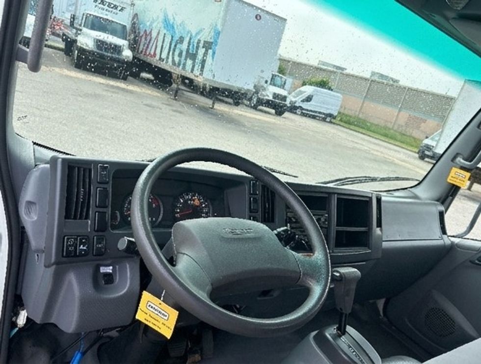 Light Duty Box Truck-Light and Medium Duty Trucks-Isuzu-2021-NPR EFI-Earth City-MO-173,138\n\t\tmiles-$ 27,750 - Image 17