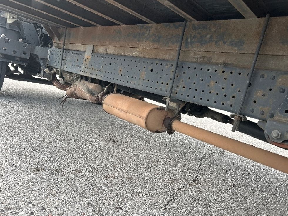 Light Duty Box Truck-Light and Medium Duty Trucks-Isuzu-2021-NPR EFI-Earth City-MO-173,138\n\t\tmiles-$ 27,750 - Image 5