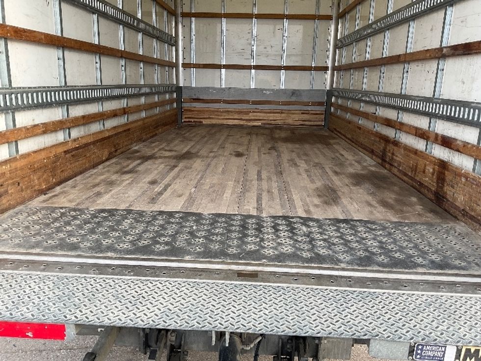 Light Duty Box Truck-Light and Medium Duty Trucks-Isuzu-2021-NPR EFI-Earth City-MO-211,083\n\t\tmiles-$ 23,250 - Image 10