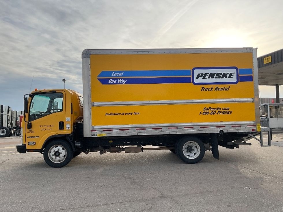 Light Duty Box Truck-Light and Medium Duty Trucks-Isuzu-2021-NPR EFI-Earth City-MO-211,083\n\t\tmiles-$ 23,250 - Image 4