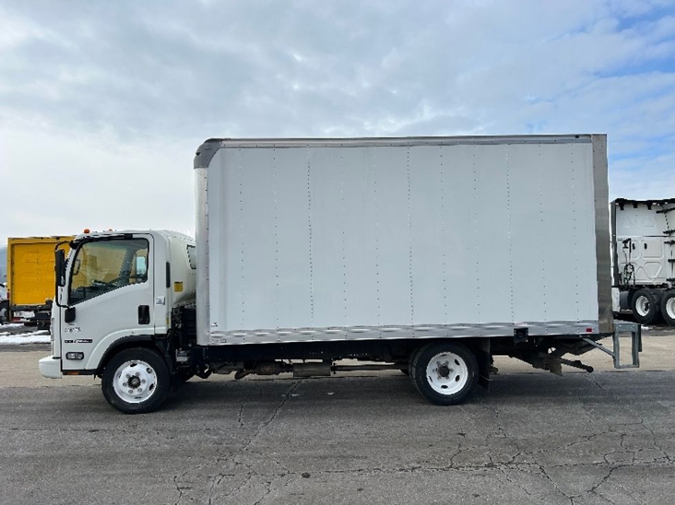 Light Duty Box Truck-Light and Medium Duty Trucks-Isuzu-2021-NPR EFI-Elkhart-IN-2,970\n\t\tmiles-$ 47,250 - Image 4