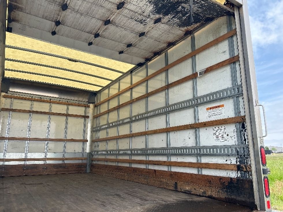 Light Duty Box Truck-Light and Medium Duty Trucks-Isuzu-2021-NPR EFI-Evansville-IN-110,609\n\t\tmiles-$ 35,250 - Image 12
