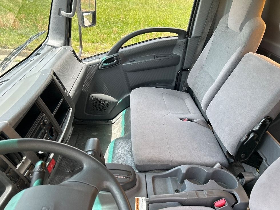 Light Duty Box Truck-Light and Medium Duty Trucks-Isuzu-2021-NPR EFI-Evansville-IN-110,609\n\t\tmiles-$ 35,250 - Image 19
