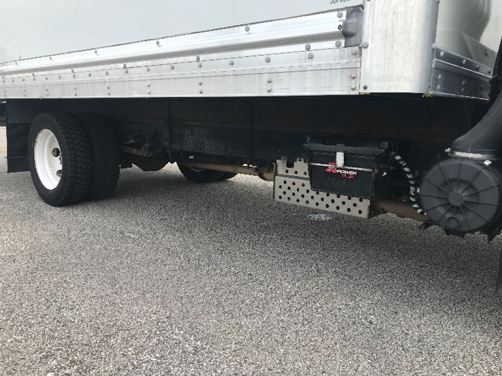 Light Duty Box Truck-Light and Medium Duty Trucks-Isuzu-2021-NPR EFI-Evansville-IN-79,911\n\t\tmiles-$ 41,000 - Image 14