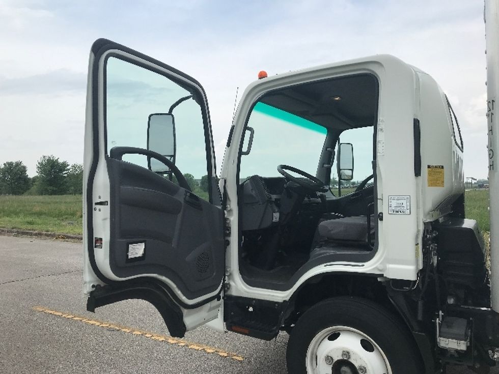 Light Duty Box Truck-Light and Medium Duty Trucks-Isuzu-2021-NPR EFI-Evansville-IN-79,911\n\t\tmiles-$ 41,000 - Image 16