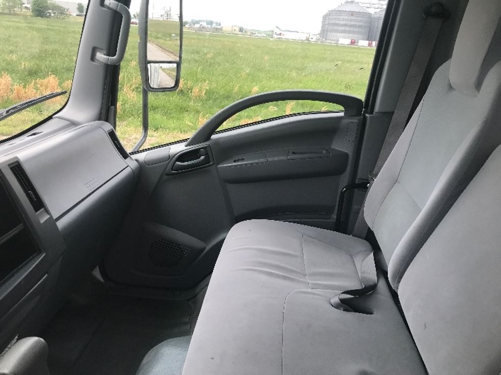 Light Duty Box Truck-Light and Medium Duty Trucks-Isuzu-2021-NPR EFI-Evansville-IN-79,911\n\t\tmiles-$ 41,000 - Image 19