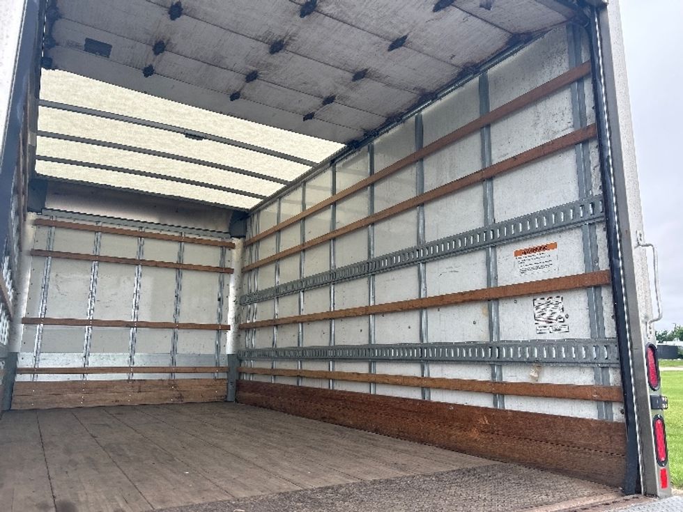 Light Duty Box Truck-Light and Medium Duty Trucks-Isuzu-2021-NPR EFI-Evansville-IN-98,726\n\t\tmiles-$ 40,250 - Image 12