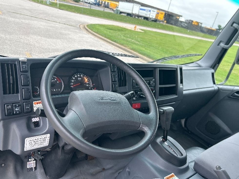 Light Duty Box Truck-Light and Medium Duty Trucks-Isuzu-2021-NPR EFI-Evansville-IN-98,726\n\t\tmiles-$ 40,250 - Image 17