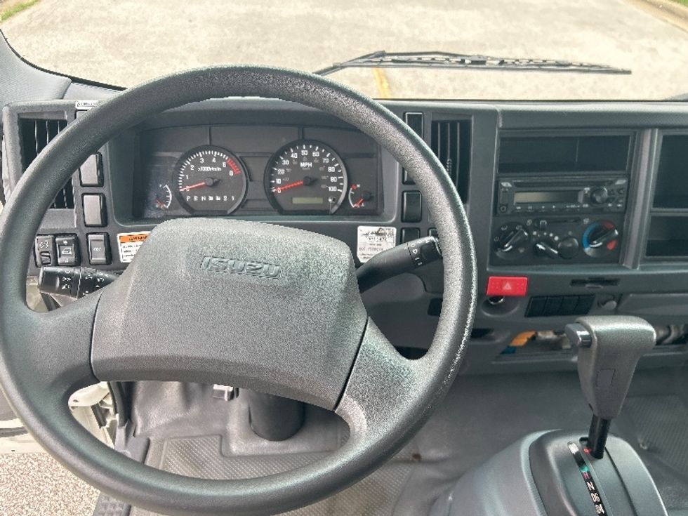 Light Duty Box Truck-Light and Medium Duty Trucks-Isuzu-2021-NPR EFI-Evansville-IN-98,726\n\t\tmiles-$ 40,250 - Image 18