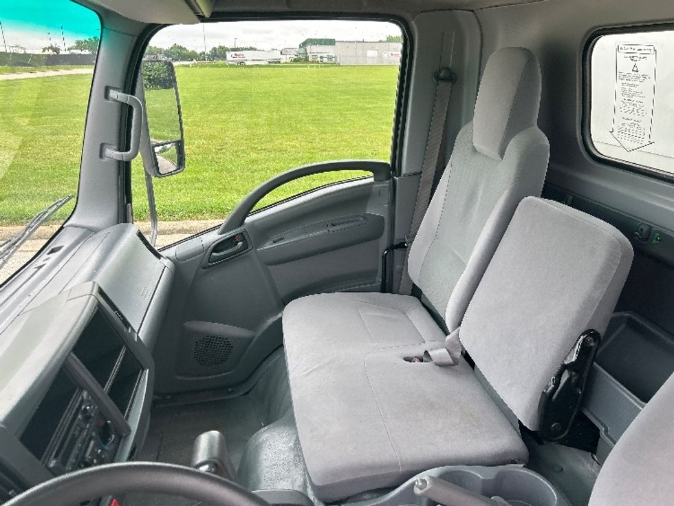 Light Duty Box Truck-Light and Medium Duty Trucks-Isuzu-2021-NPR EFI-Evansville-IN-98,726\n\t\tmiles-$ 40,250 - Image 19