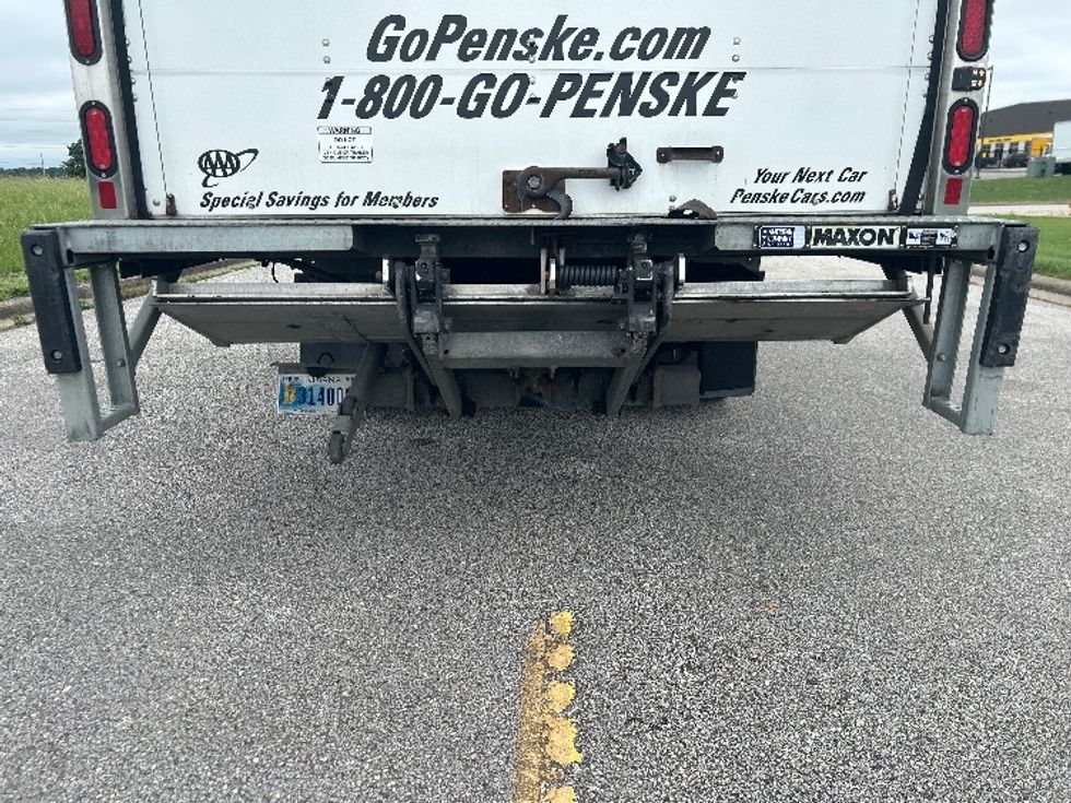 Light Duty Box Truck-Light and Medium Duty Trucks-Isuzu-2021-NPR EFI-Evansville-IN-98,726\n\t\tmiles-$ 40,250 - Image 23