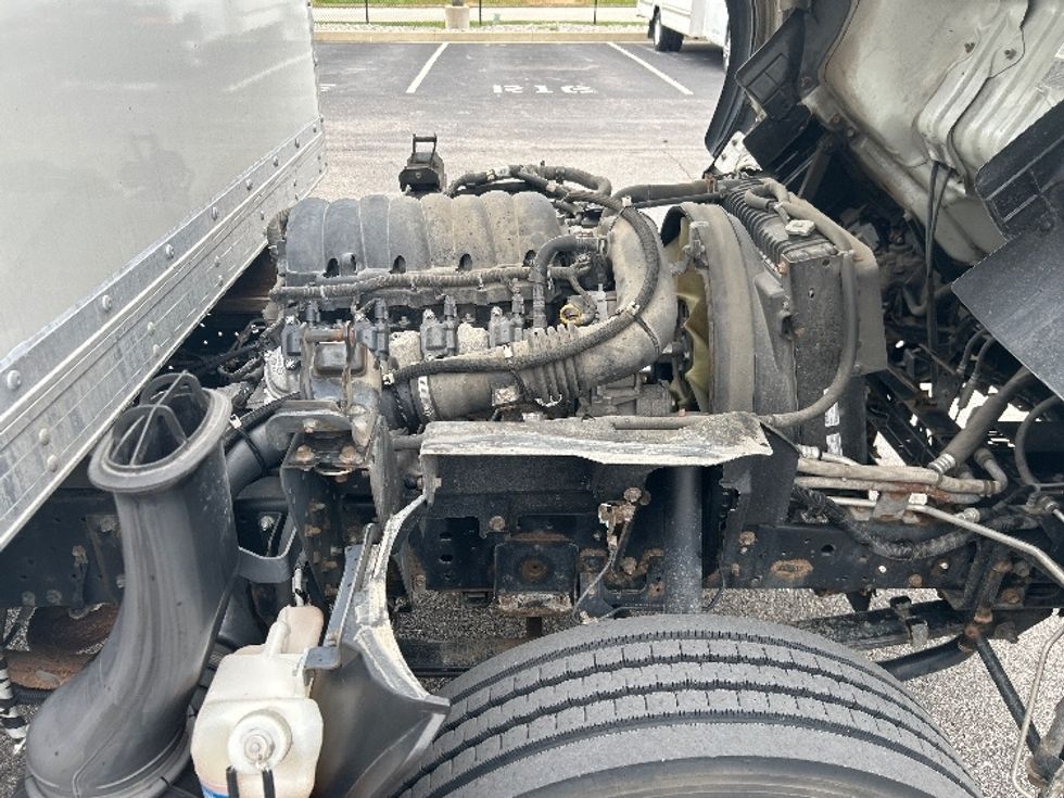 Light Duty Box Truck-Light and Medium Duty Trucks-Isuzu-2021-NPR EFI-Evansville-IN-98,726\n\t\tmiles-$ 40,250 - Image 25