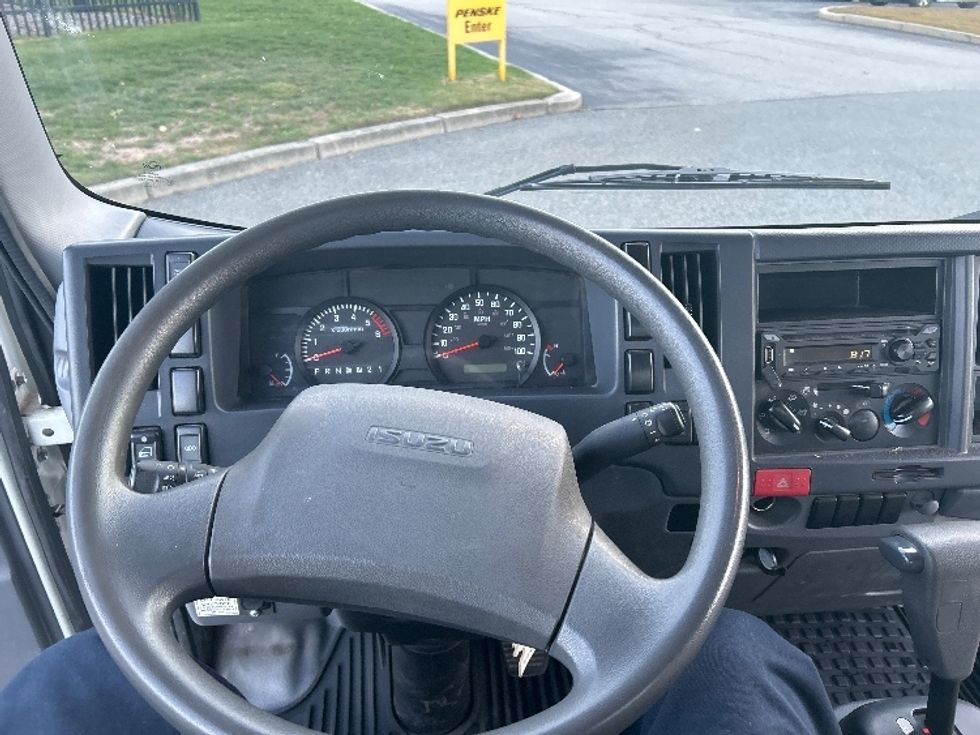 Light Duty Box Truck-Light and Medium Duty Trucks-Isuzu-2021-NPR EFI-Fitchburg-MA-45,695\n\t\tmiles-$ 43,500 - Image 18