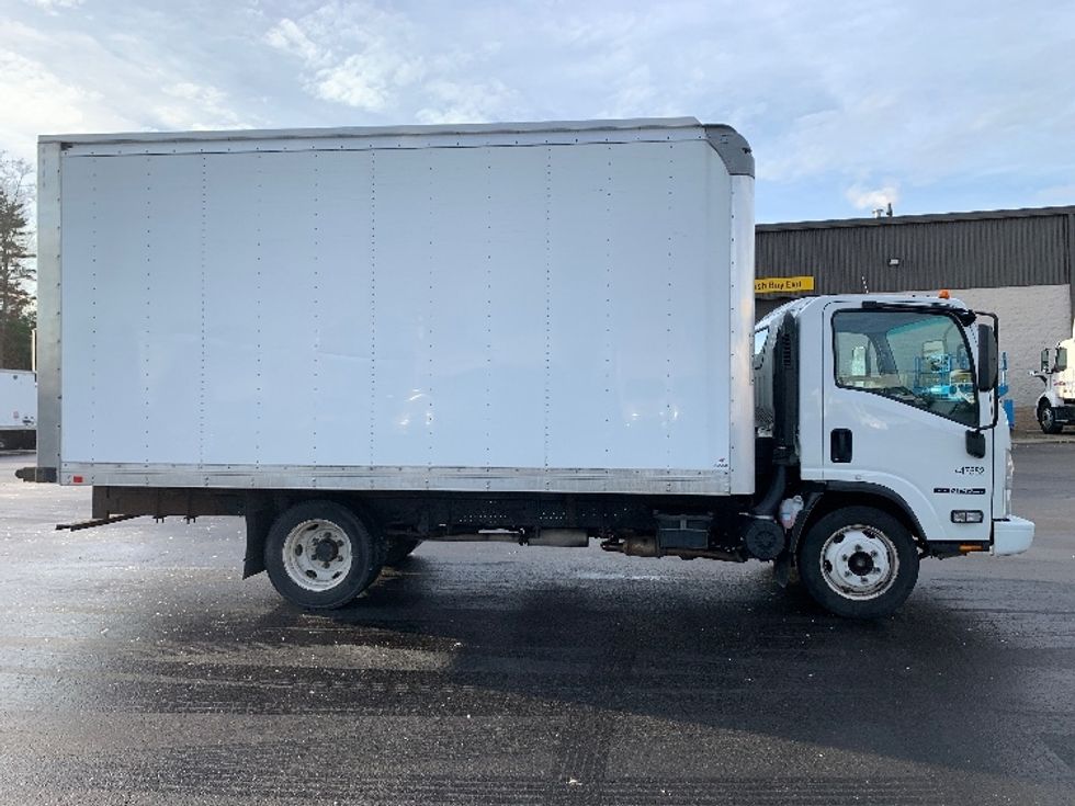 Light Duty Box Truck-Light and Medium Duty Trucks-Isuzu-2021-NPR EFI-Fitchburg-MA-94,247\n\t\tmiles-$ 38,750 - Image 15