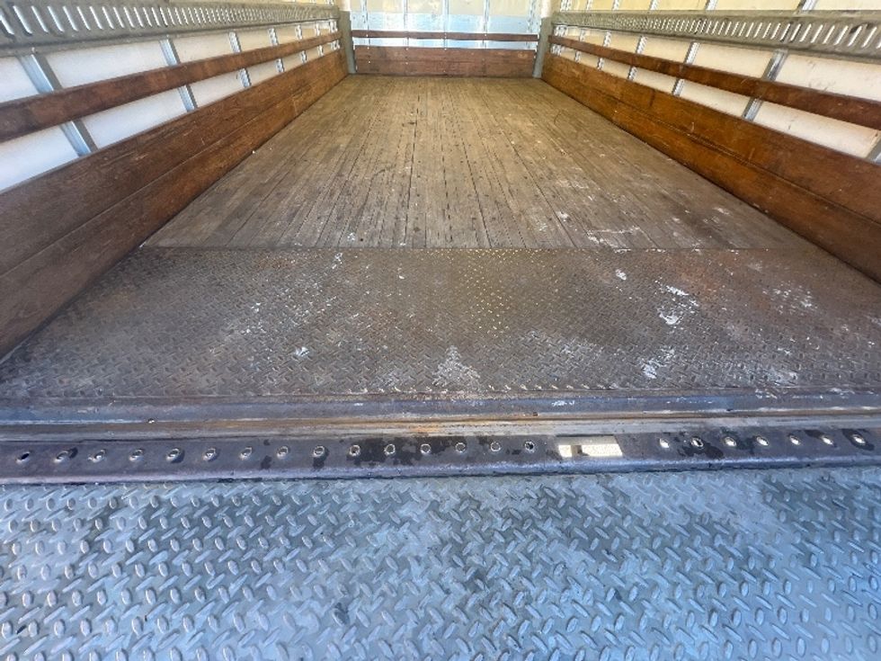 Light Duty Box Truck-Light and Medium Duty Trucks-Isuzu-2021-NPR EFI-Florence-SC-113,211\n\t\tmiles-$ 39,000 - Image 10