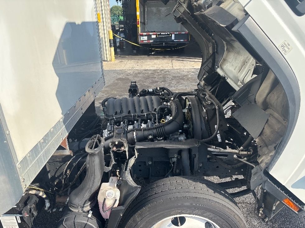 Light Duty Box Truck-Light and Medium Duty Trucks-Isuzu-2021-NPR EFI-Forest Park-GA-49,444\n\t\tmiles-$ 48,000 - Image 23