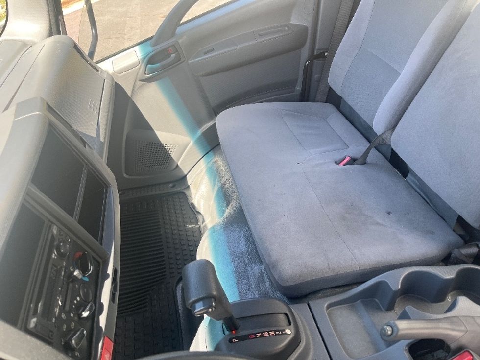 Light Duty Box Truck-Light and Medium Duty Trucks-Isuzu-2021-NPR EFI-Forest Park-GA-83,249\n\t\tmiles-$ 42,500 - Image 17