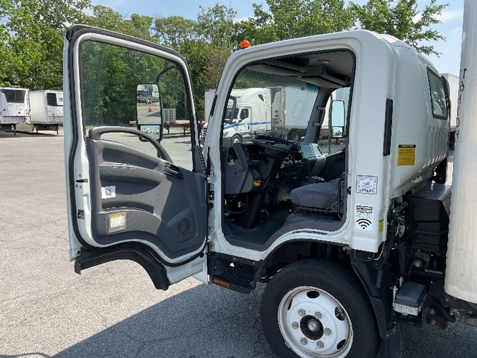 Light Duty Box Truck-Light and Medium Duty Trucks-Isuzu-2021-NPR EFI-Fort Wayne-IN-141,526\n\t\tmiles-$ 33,250 - Image 16