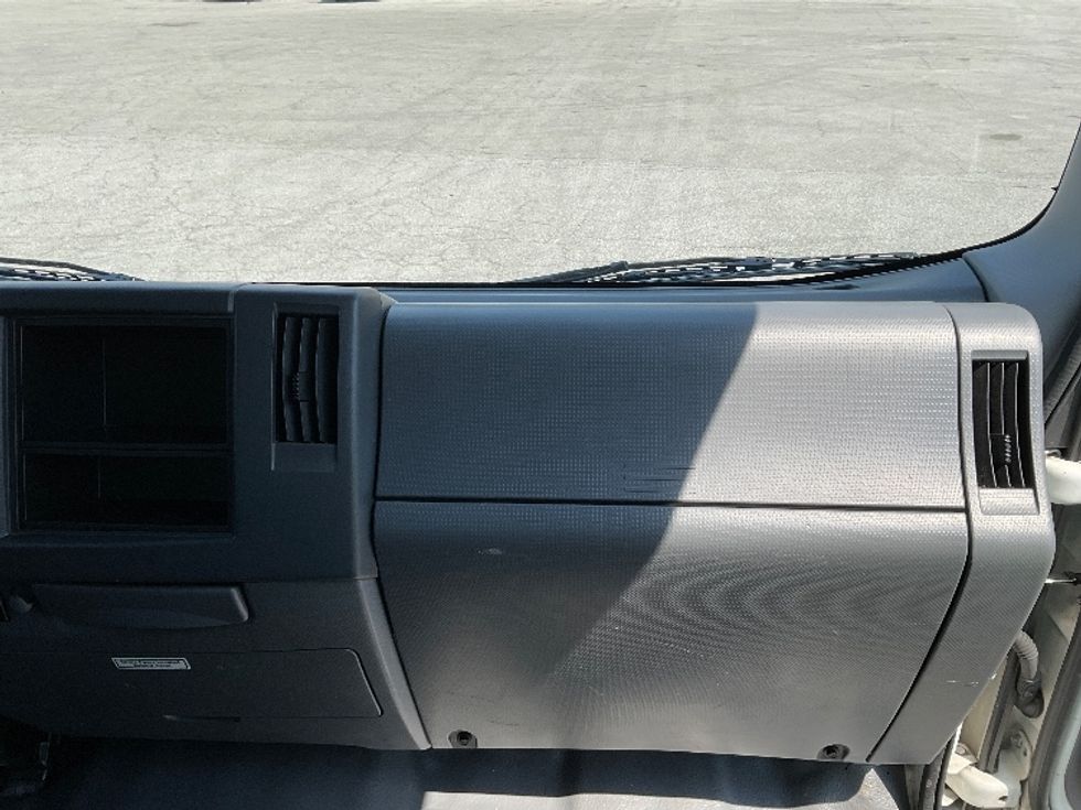 Light Duty Box Truck-Light and Medium Duty Trucks-Isuzu-2021-NPR EFI-Fort Wayne-IN-141,526\n\t\tmiles-$ 33,250 - Image 21