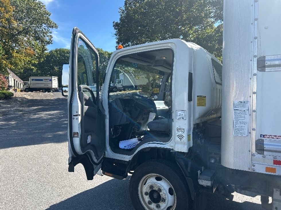 Light Duty Box Truck-Light and Medium Duty Trucks-Isuzu-2021-NPR EFI-Franklin-MA-119,834\n\t\tmiles-$ 34,750 - Image 16
