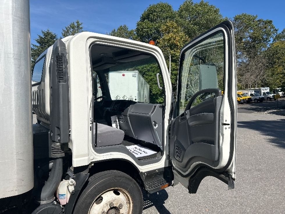 Light Duty Box Truck-Light and Medium Duty Trucks-Isuzu-2021-NPR EFI-Franklin-MA-119,834\n\t\tmiles-$ 34,750 - Image 20