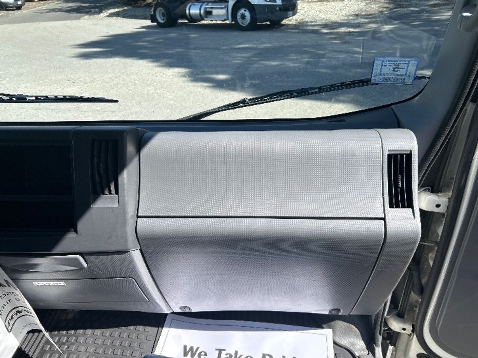 Light Duty Box Truck-Light and Medium Duty Trucks-Isuzu-2021-NPR EFI-Franklin-MA-119,834\n\t\tmiles-$ 34,750 - Image 21