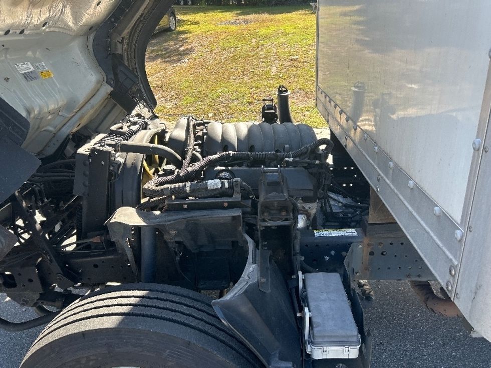 Light Duty Box Truck-Light and Medium Duty Trucks-Isuzu-2021-NPR EFI-Franklin-MA-119,834\n\t\tmiles-$ 34,750 - Image 24