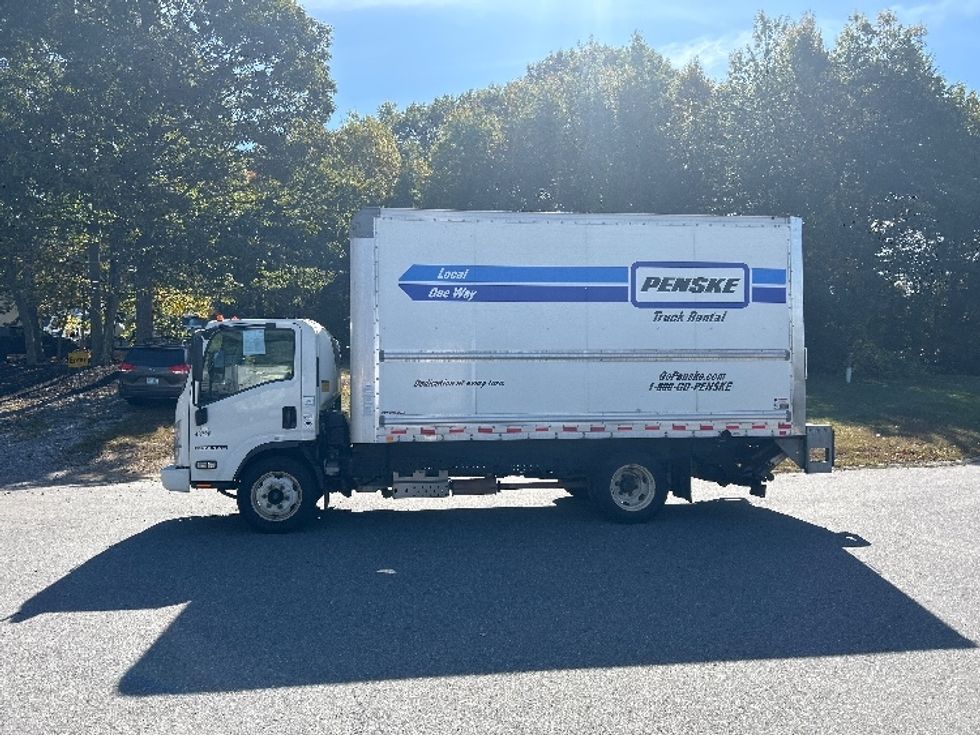 Light Duty Box Truck-Light and Medium Duty Trucks-Isuzu-2021-NPR EFI-Franklin-MA-119,834\n\t\tmiles-$ 34,750 - Image 4