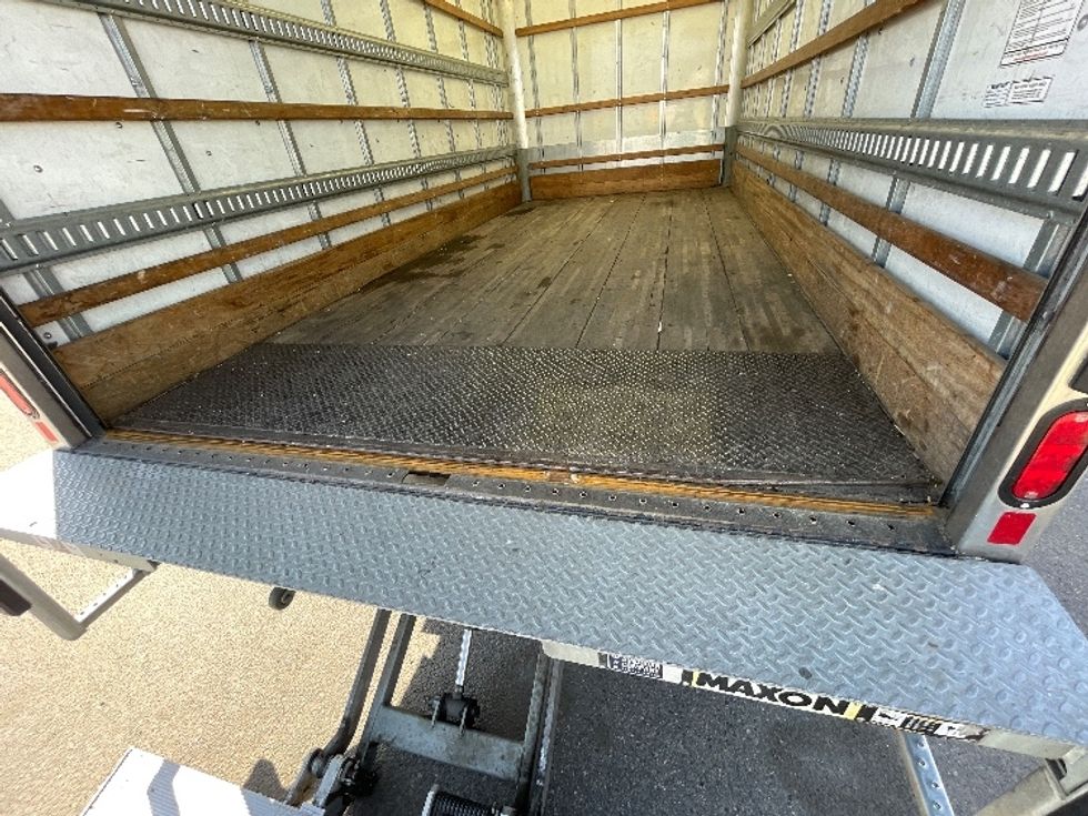 Light Duty Box Truck-Light and Medium Duty Trucks-Isuzu-2021-NPR EFI-Fresno-CA-84,948\n\t\tmiles-$ 44,500 - Image 10