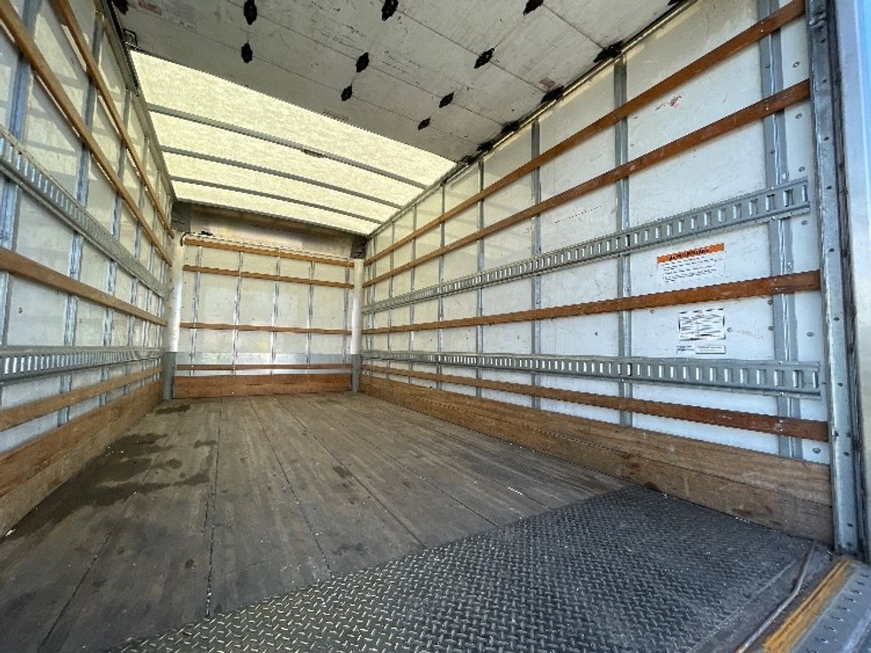 Light Duty Box Truck-Light and Medium Duty Trucks-Isuzu-2021-NPR EFI-Fresno-CA-84,948\n\t\tmiles-$ 44,500 - Image 12