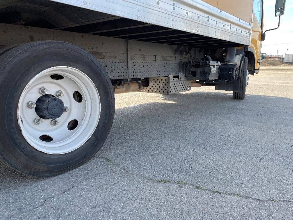 Light Duty Box Truck-Light and Medium Duty Trucks-Isuzu-2021-NPR EFI-Fresno-CA-84,948\n\t\tmiles-$ 44,500 - Image 14